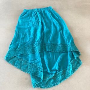 *3 for $20!
NWT High-Low Turquoise Skirt
